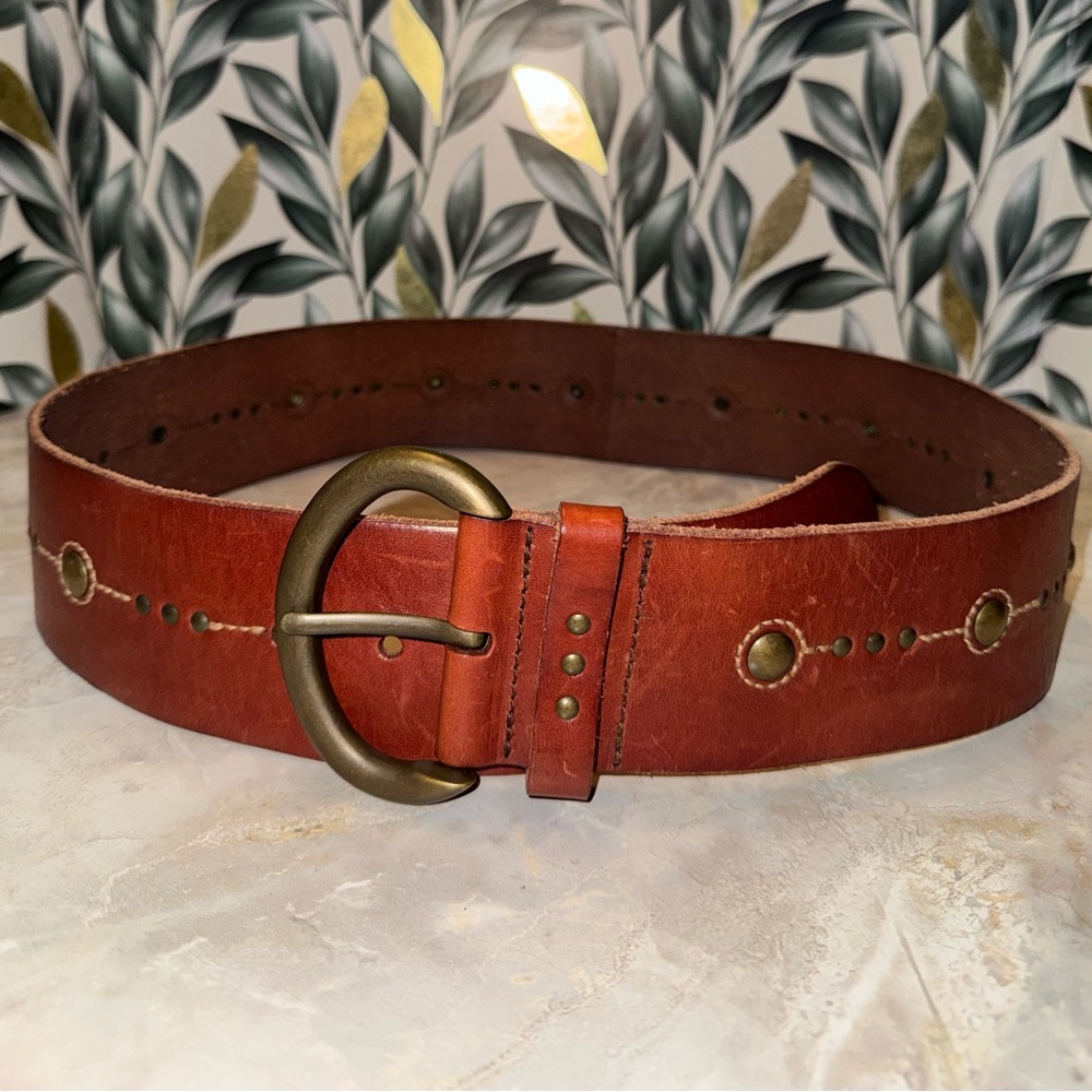 Fossil Wide Western Rustic Brown Leather Belt with Brass Buckle and Studs M
